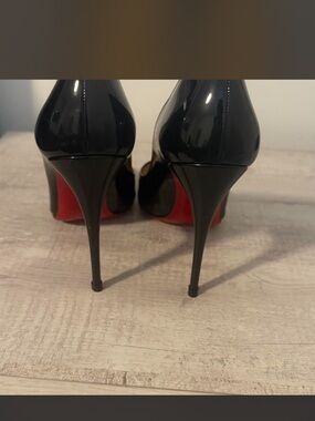 Christian louboutin authentic
